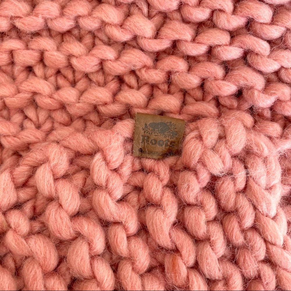 Roots Chunky Knit Scarf in Dusty Rose